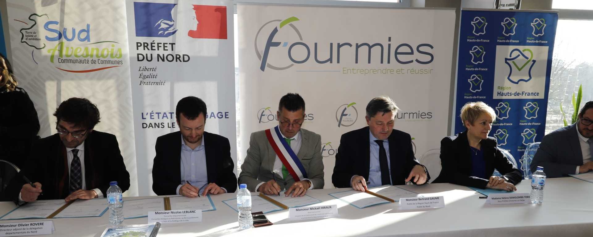 Signé le 22 mars 2024, le Contrat de Ville de la Communauté de Communes Sud-Avesnois « Engagements Quartiers 2030 » traduit l’engagement de la Commune de Fourmies et des différents partenaires au service du développement du quartier prioritaire de Fourmie