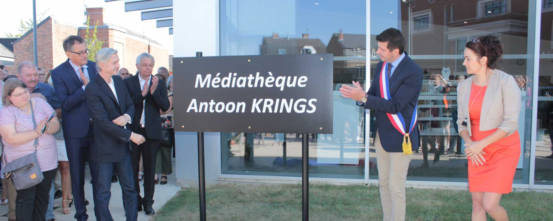 Retour en images sur l'inauguration de la médiathèque Antoon Krings ce samedi 24 septembre 2016 en présence de l'écrivain.