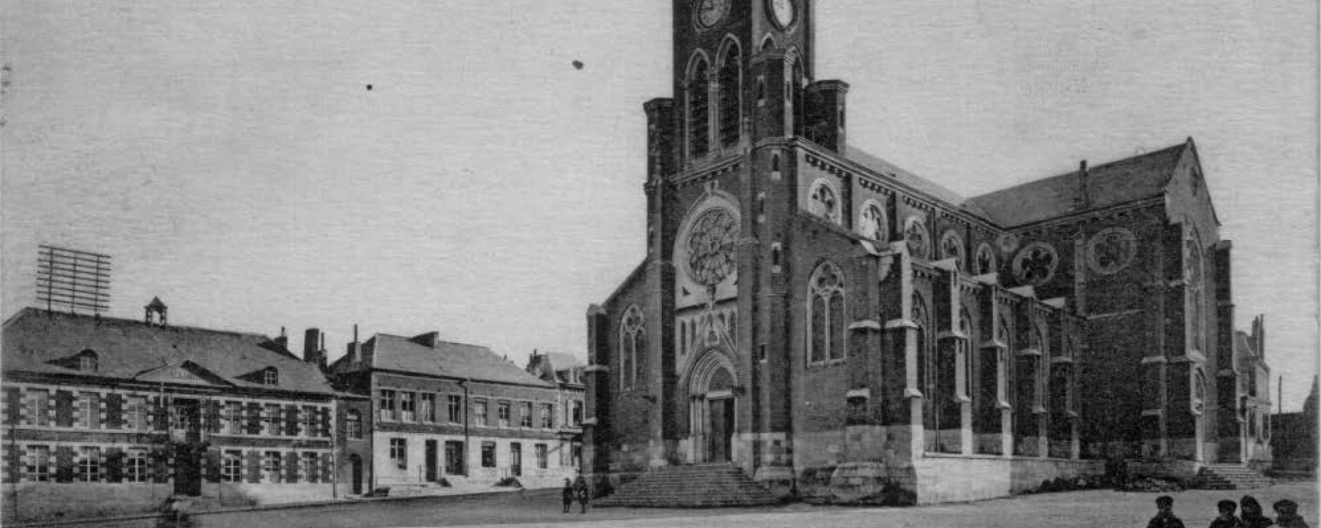 L'ancienne Mairie et sa place