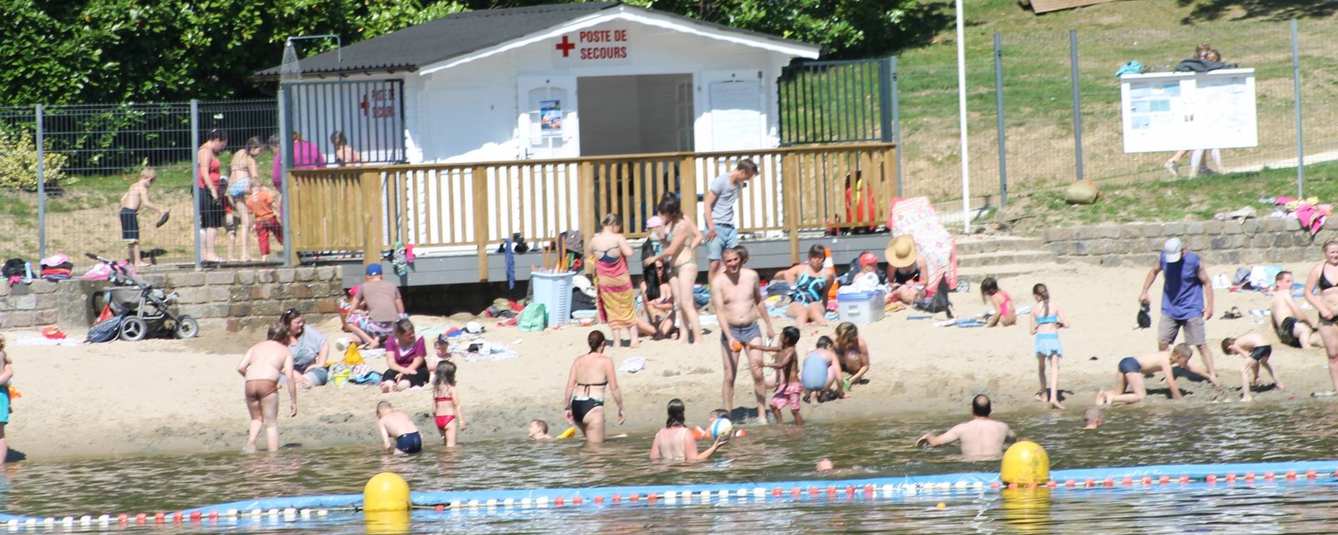 Le poste de secours pour la plage en Juillet/Août